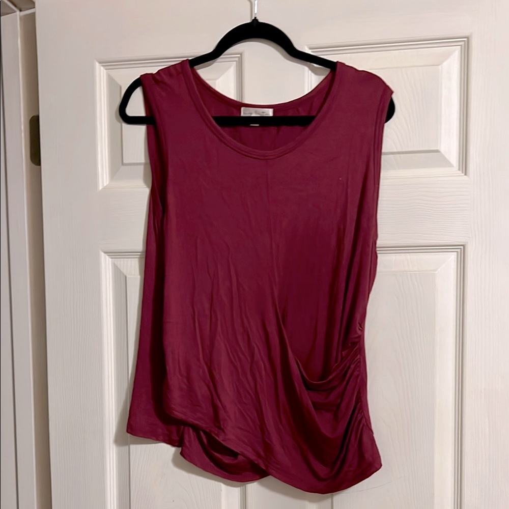 Nine Britton’s Women's Sleeveless Burgundy Top